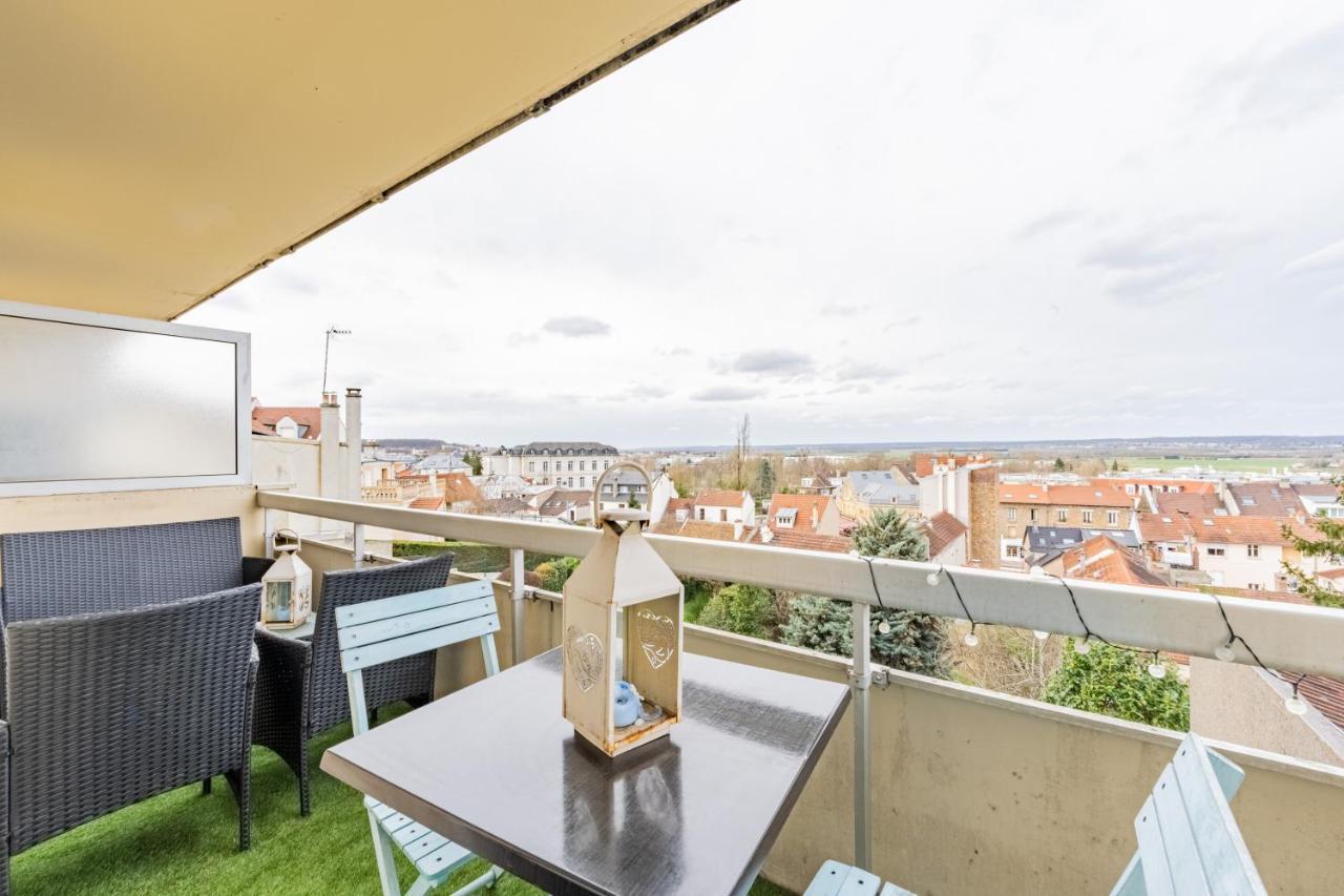 Appart'Hotel Versailles Saint Cyr L'Ecole - Gare Sncf A 100M Et Parking Prive Exterior photo
